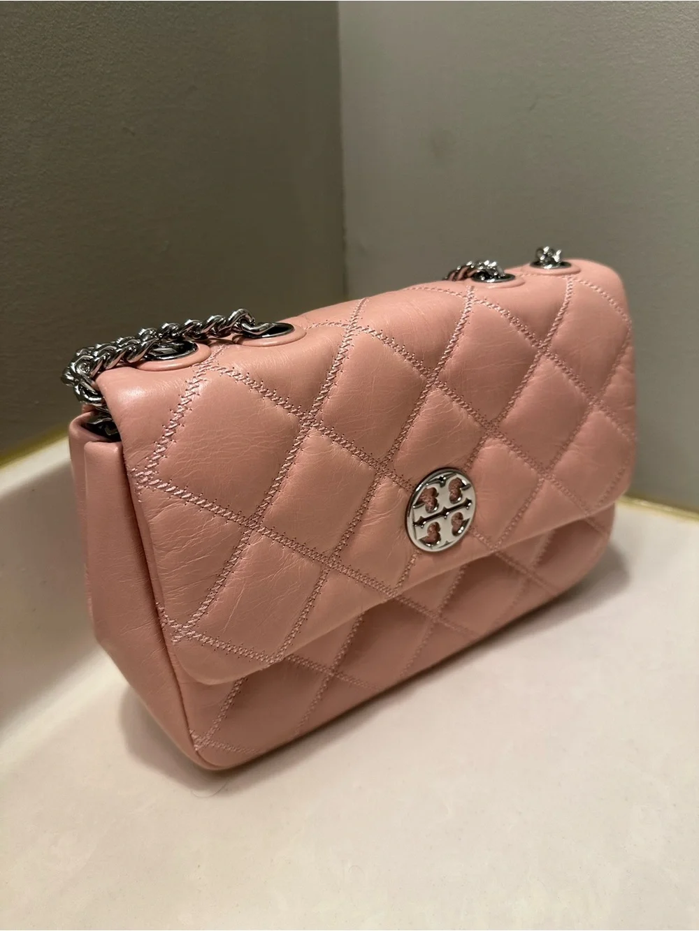 Tory Burch compact quilted